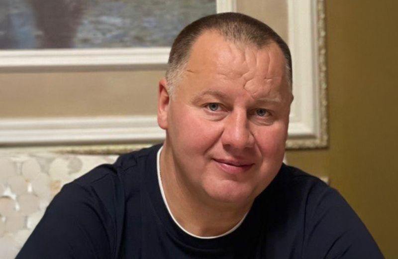 Ілюстрація до публікації «Скандальний бізнесмен Олександр Павлюченко (Саша Браслет) незаконно розібрав військову злітно-посадкову смугу біля села Божкове під Полтавою.»
