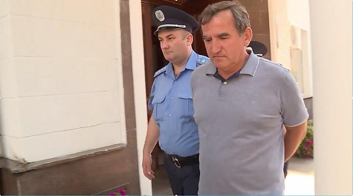 Ілюстрація до публікації «Забудовника Толіка Войцеховського екстрадували в Україну»