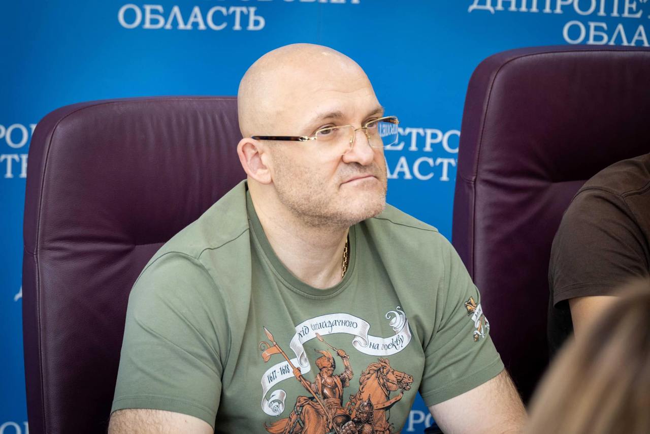 Ілюстрація до публікації «Володимир Орлов, який до недавнього часу обіймав посаду першого заступника голови Дніпропетровської ОДА та обвинувачується в хабарі в 200 тис. доларів, подав щорічну декларацію…»