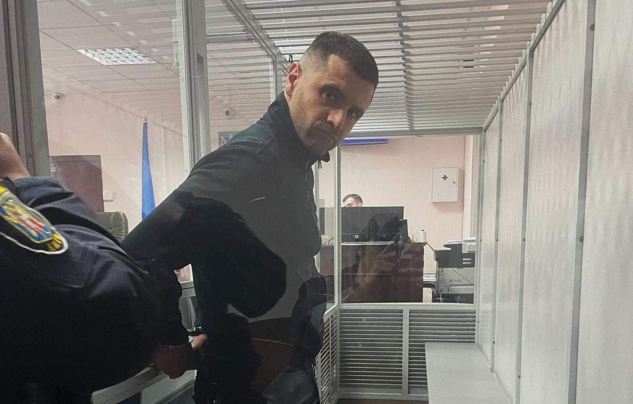 Ілюстрація до публікації «Дружина колишнього радника Офісу президента та офіцера СБУ Артема Шила, якого підозрюють у заволодінні коштами «Укрзалізниці» придбала у Дубаї нерухомості на 4,3 млн доларів.»