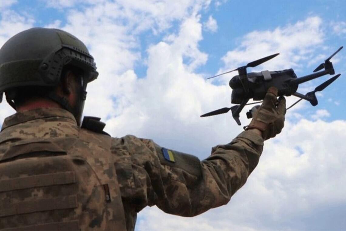 Ілюстрація до публікації «Компанія "Флеш-Тех", щодо якої відкрита кримінальна справа ДБР про незаконний продаж БПЛА для Сил оборони України, "закупила" комплектуючі до дронів на пів мільйона гривень в…»