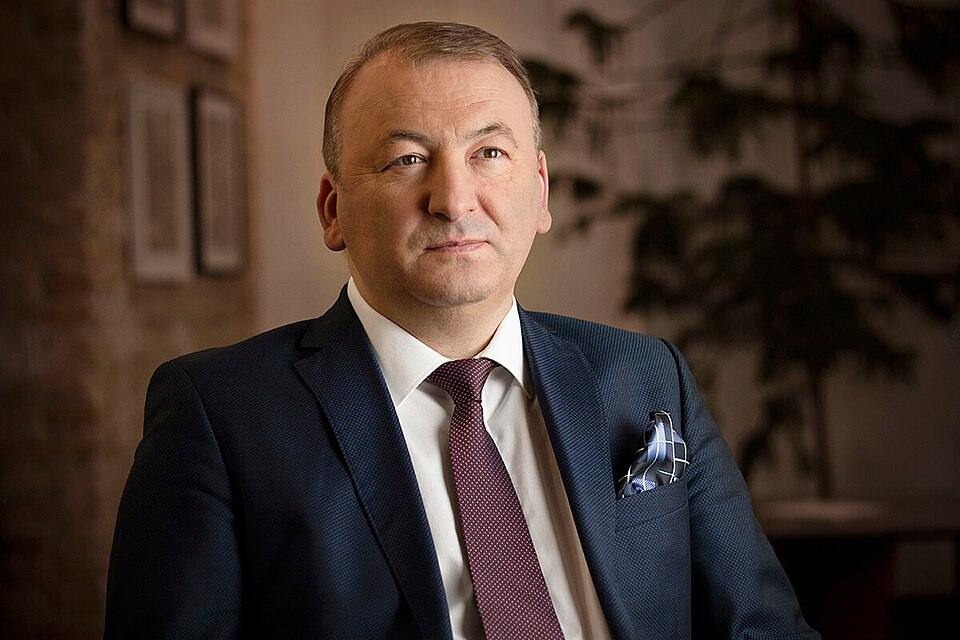 Ілюстрація до публікації «Посіпака Януковича Філіпчук 🧠🧡🧡🧡🧡🧡🧡 Колишній 1-й секретар місії України при НАТО з МЗС Тетяна Ковалевська, яка звільнилася зі служби, придбала квартиру в Бельгії за 20,8 млн…»