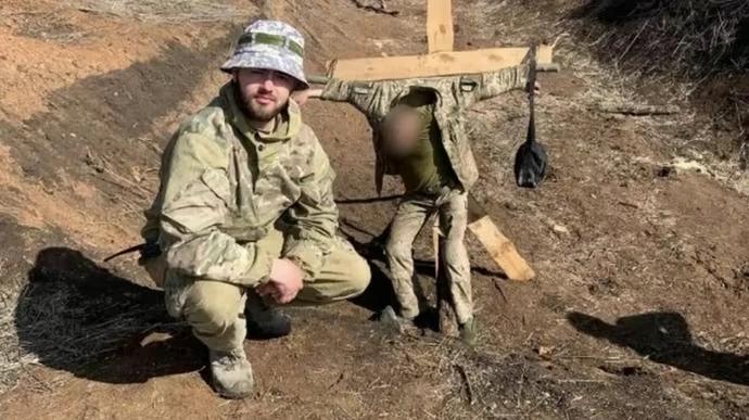 Ілюстрація до публікації «ДБР: Підозрюваний у знущаннях над військовими у 211-їй понтонно-мостовій бригаді Сил підтримки ЗСУ Владислав Пастух переховується в Молдові.»