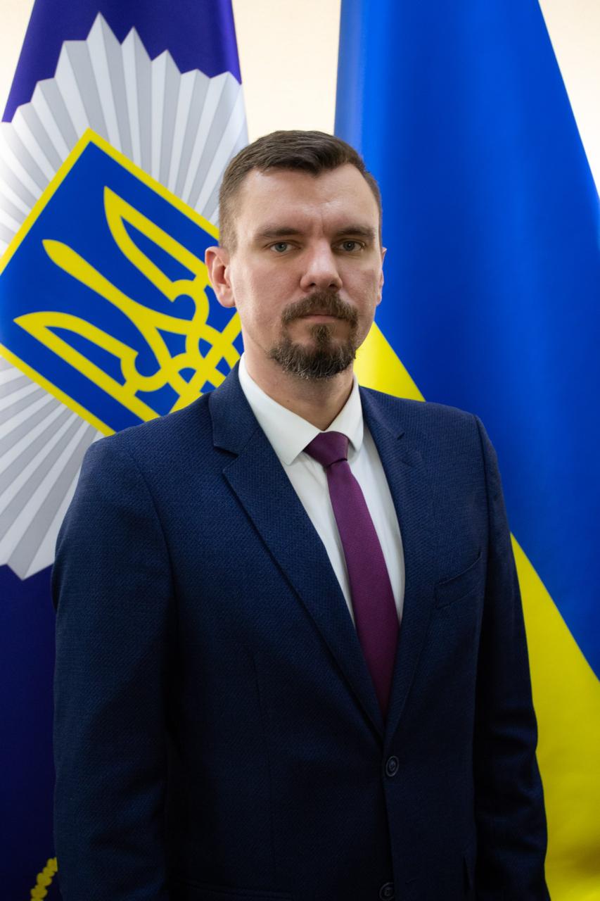 Ілюстрація до публікації «Новий очільник Головного сервісного центру МВС Олександр Малиш вирішив "купити" та погодив купівлю чилера для будівлі центру на Лук'янівський, 62.»
