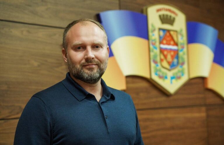 Ілюстрація до публікації «ХОВАЄТЬСЯ ВІД НАЗК»