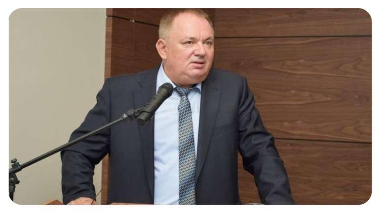 Ілюстрація до публікації «Володимир Тараторін, начальник Головного управління Пенсійного фонду в Полтавській області, одружений на жінці, яка володіє трьома компаніями.»
