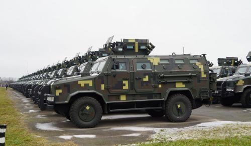 Ілюстрація до публікації «"Наваритися" на війни будь яким шляхом: схема Олега Висоцького»