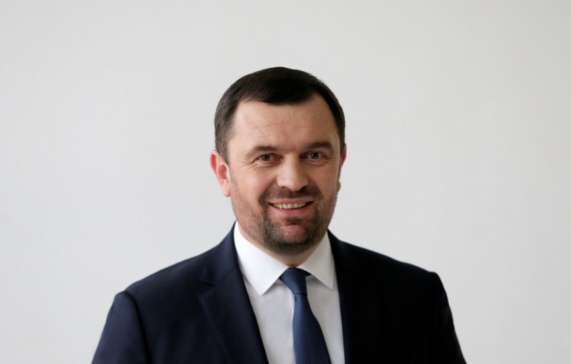 Ілюстрація до публікації «САП НАЗДОГАНЯЄ ПАЦКАНА?»