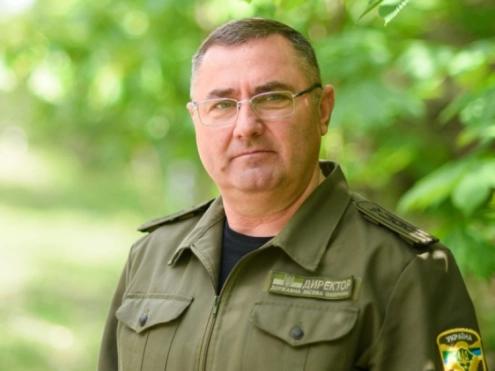 Ілюстрація до публікації «Виявилося, що підозрюваний в схемах ДП "Ліси України" з втручанням в систему ЕОД ЛІАЦ, директор філії "Ємільчинське лісове господарство" Богдан Васюхник є сином знаного…»