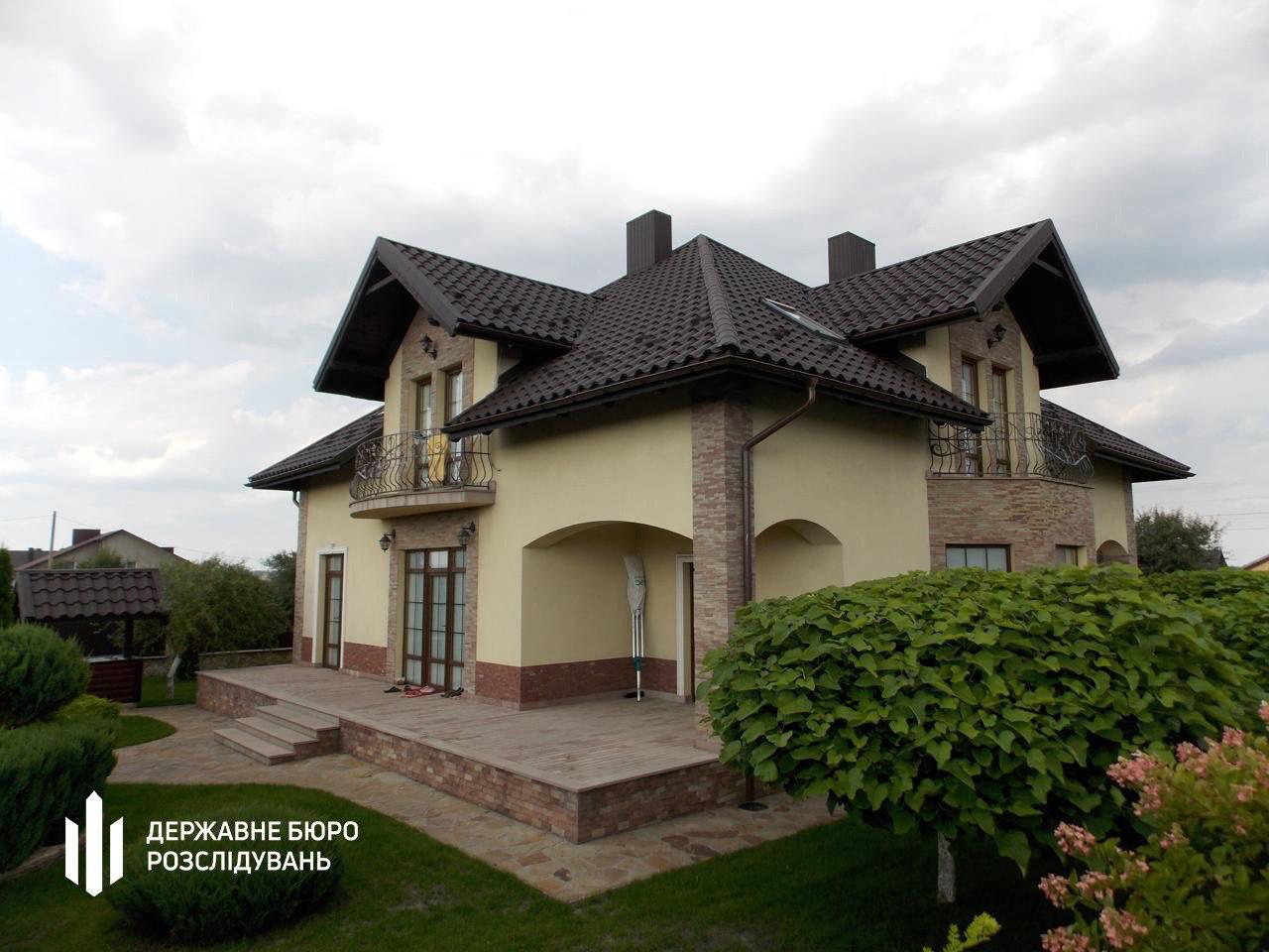 Ілюстрація до публікації «Ексочільнику податкової Тернопільщини Михайлу Яцині, який відновився на посаді, повідомили про підозру в недостовірному декларуванні»