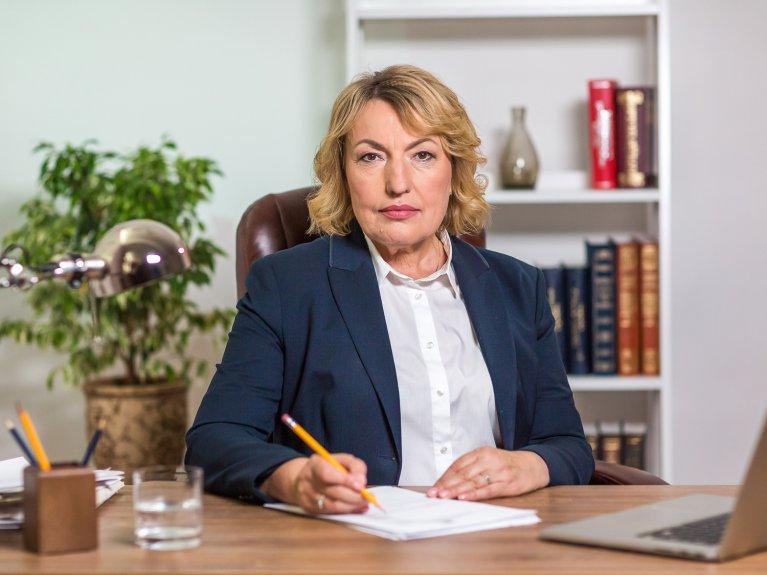 Ілюстрація до публікації «Суддя Верховного суду живе в квартирі племінниці з рф, яка не мала грошей на її придбання - "Схеми"»