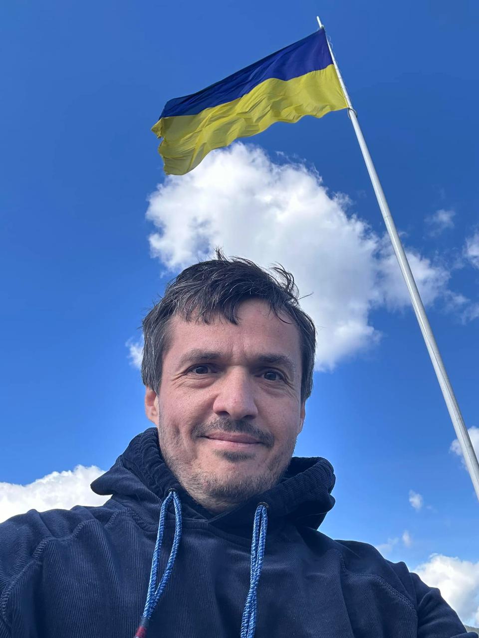 Ілюстрація до публікації «Максим Рівтін, заступник директора Національної комісії з цінних паперів та фондового ринку (Руслан Магомедов) потрапив у скандал через допомогу співмешканці працевлаштуватися в…»