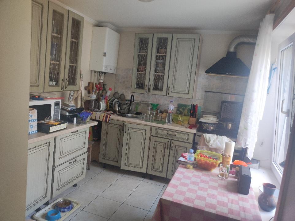Ілюстрація до публікації «Заступник голови НБУ Катерина Рожкова та її ділянка з будинком в Кожухівці, яку реалізували за 927 тис. гривень...»