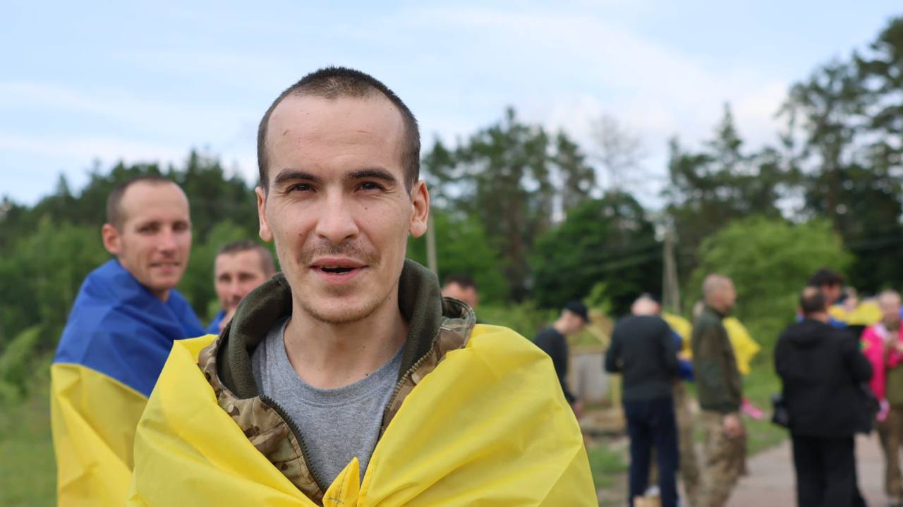 Ілюстрація до публікації «Продовжуємо забирати наших людей із російського полону. Це вже четвертий обмін за тиждень.»