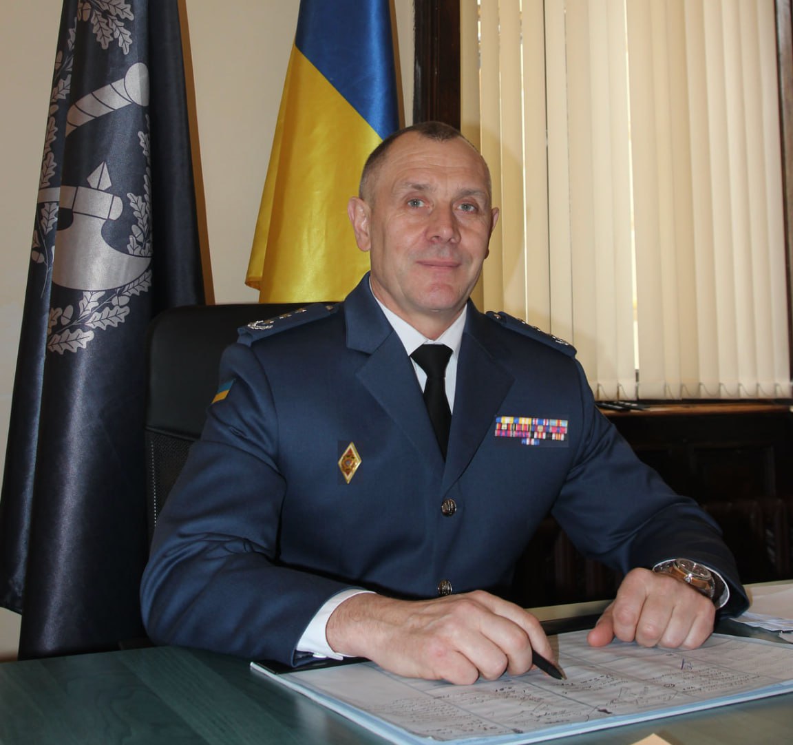 Ілюстрація до публікації «Начальник Служби судової охорони у Львівській області Володимир Семенина, затриманий за хабар у 4 тис. доларів, віддав у борг 75 тисяч доларів.»