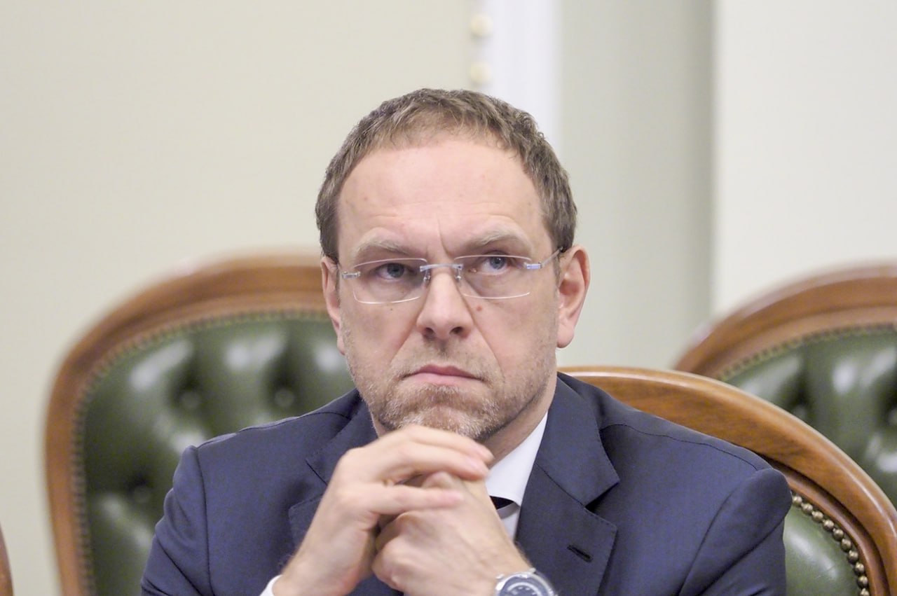 Ілюстрація до публікації «Голова ТСК Верховної Ради з питань боротьби з корупцією Сергій Власенко отримав матеріали щодо дій прокурора з Офісу генпрокурора Дмитра Петрова.»