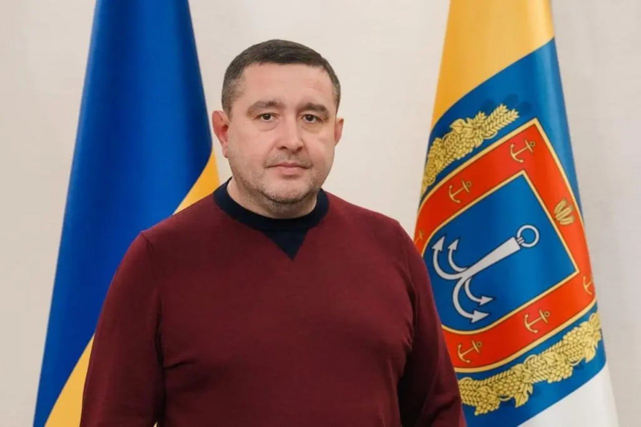 Ілюстрація до публікації «Голова Одеської облради від "Слуг" Григорій Діденко, що проходить у справі щодо незаконного збагачення разом з нардепом Юлією Діденко має нагородну зброю від ГУР Міноборони.»
