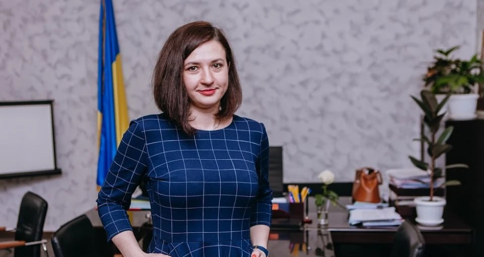 Ілюстрація до публікації «Колишній заступниці голови Державної служби України з питань безпечності харчових продуктів та захисту споживачів оголосили підозру у недбалості.»