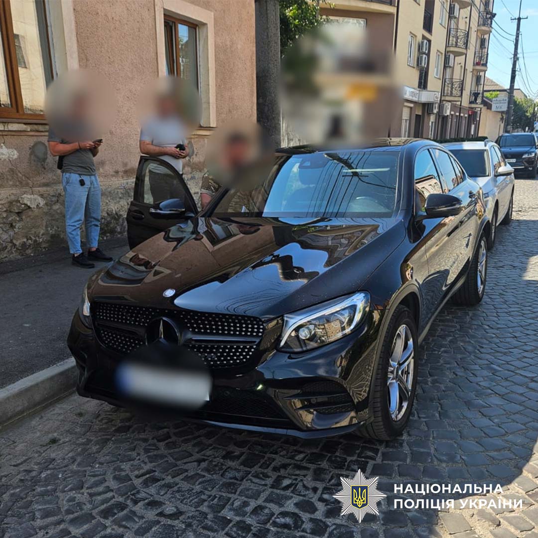Ілюстрація до публікації «Начальник Берегівського надлісництва Карпатського лісового офісу ДП "Ліси України" Анатолій Козар, затриманий за корупцію, оформив все майно на дружину.»