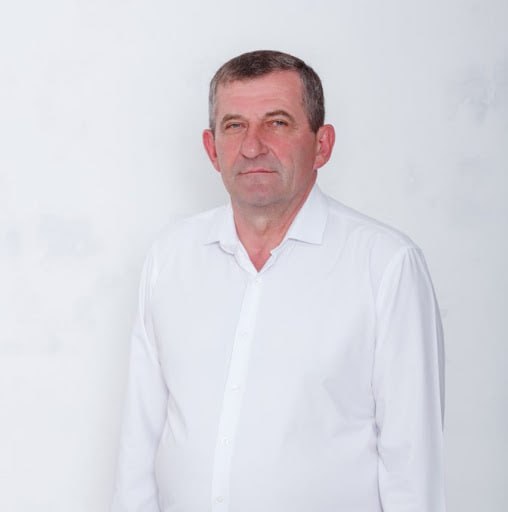 Ілюстрація до публікації «Міський голова Борщівської міської ради Тернопільської області від "Батьківщини" Ігор Чопик приховує вартість власних земельних ділянок, авто та нерухомого майна своєї дружини.»