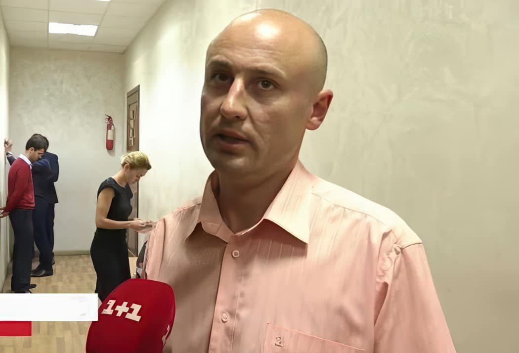 Ілюстрація до публікації «КДКП звільнила з посади до прокурора Офісу генпрокурора Олега Гунька, якого судять за хабар в 170 тисяч доларів»