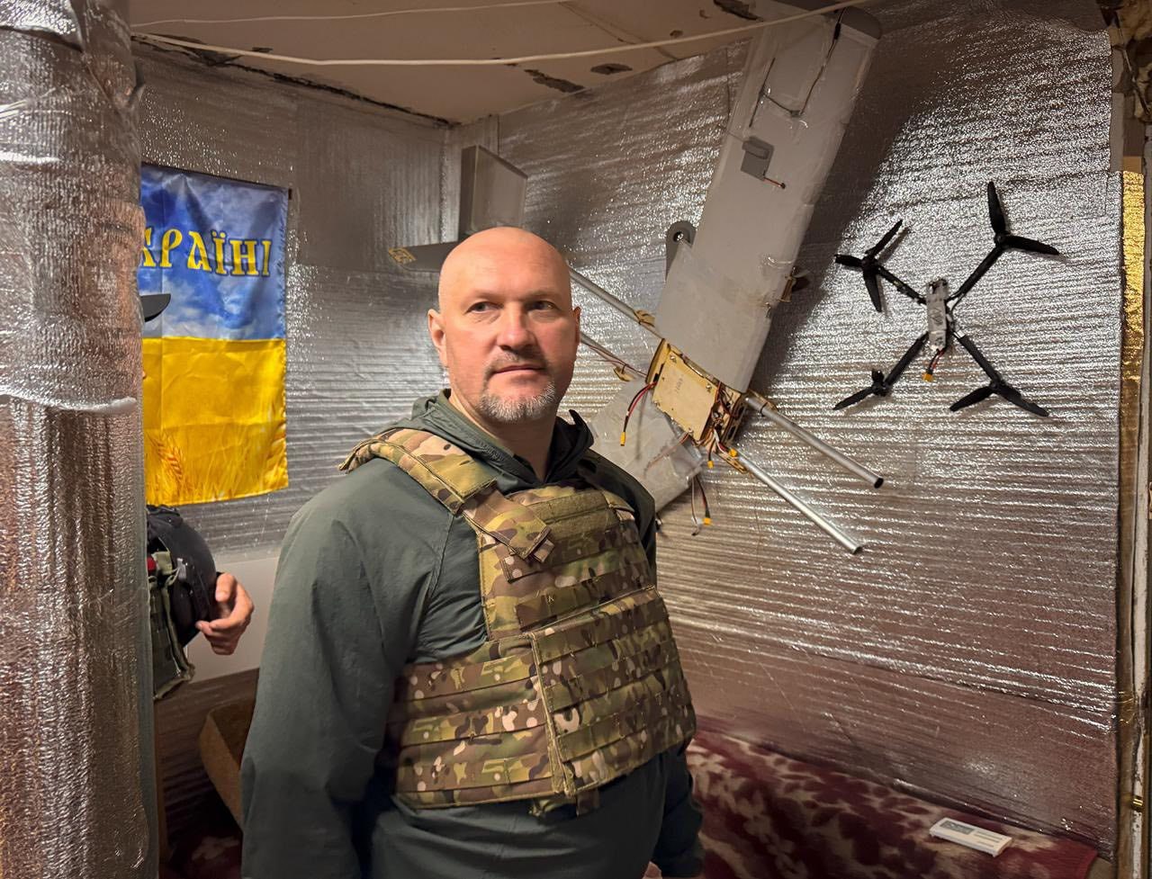 Ілюстрація до публікації «Начальник поліції Запорізької області Артем Кисько (донецький) задекларував мільйонні активи дружини та доходи від підприємницької діяльності, але не має власного авто та…»