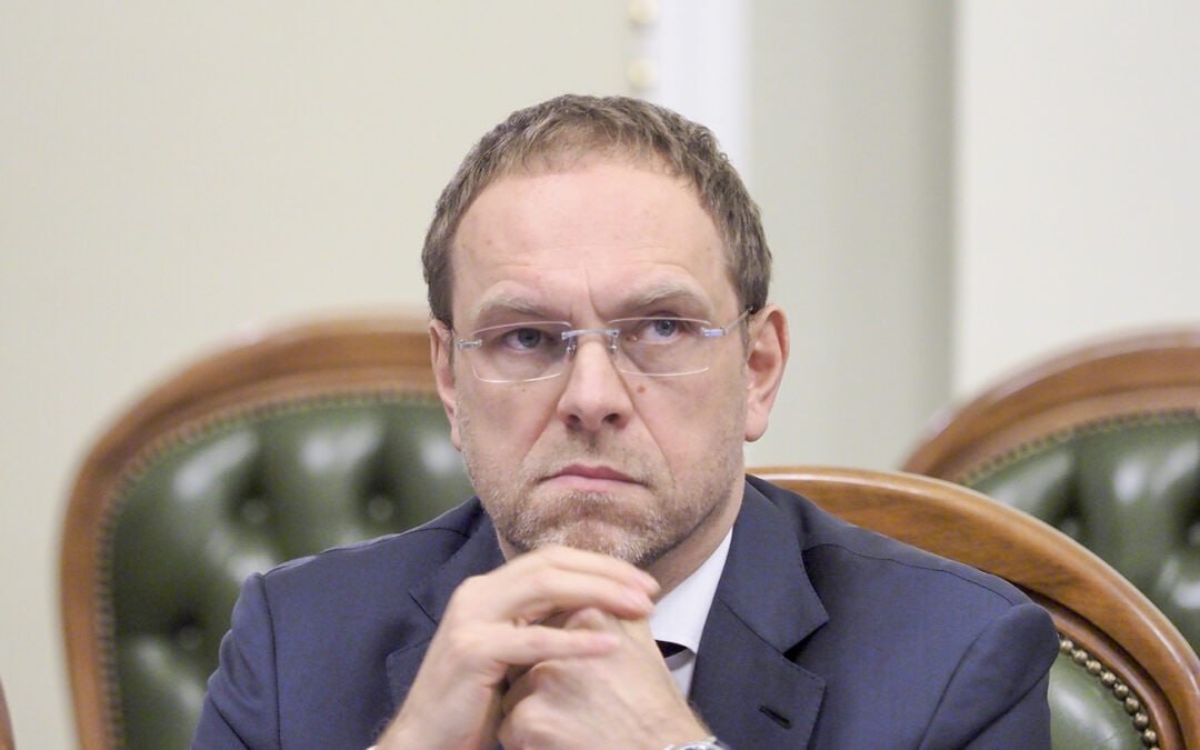 Ілюстрація до публікації «Народний депутат, голова парламентської ТСК з розслідування фактів можливої корупції в правоохоронних та судових органах Сергій Власенко пояснив, що проведення слідчих дій без…»
