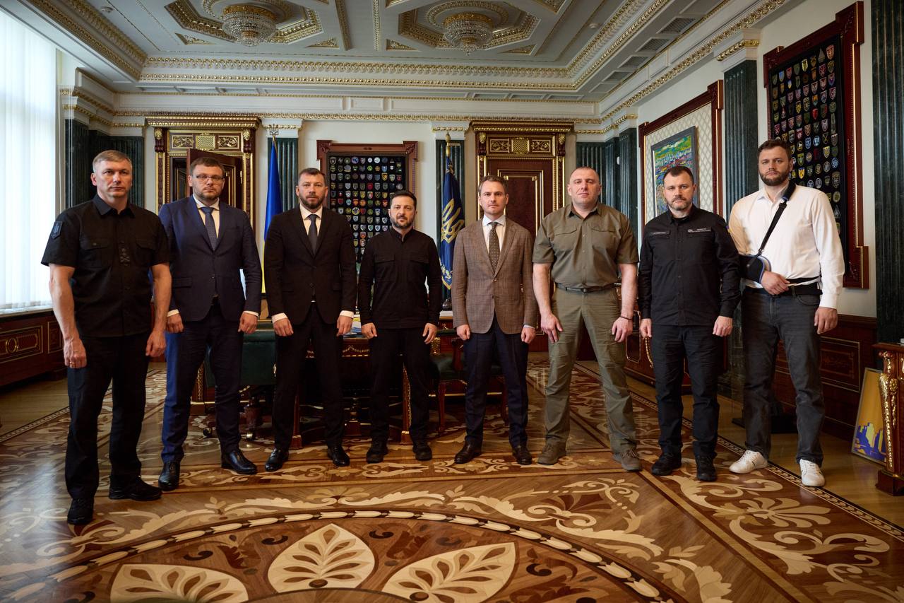 Ілюстрація до публікації «Зібрав усіх керівників правоохоронних та антикорупційних органів, був також Генеральний прокурор.»