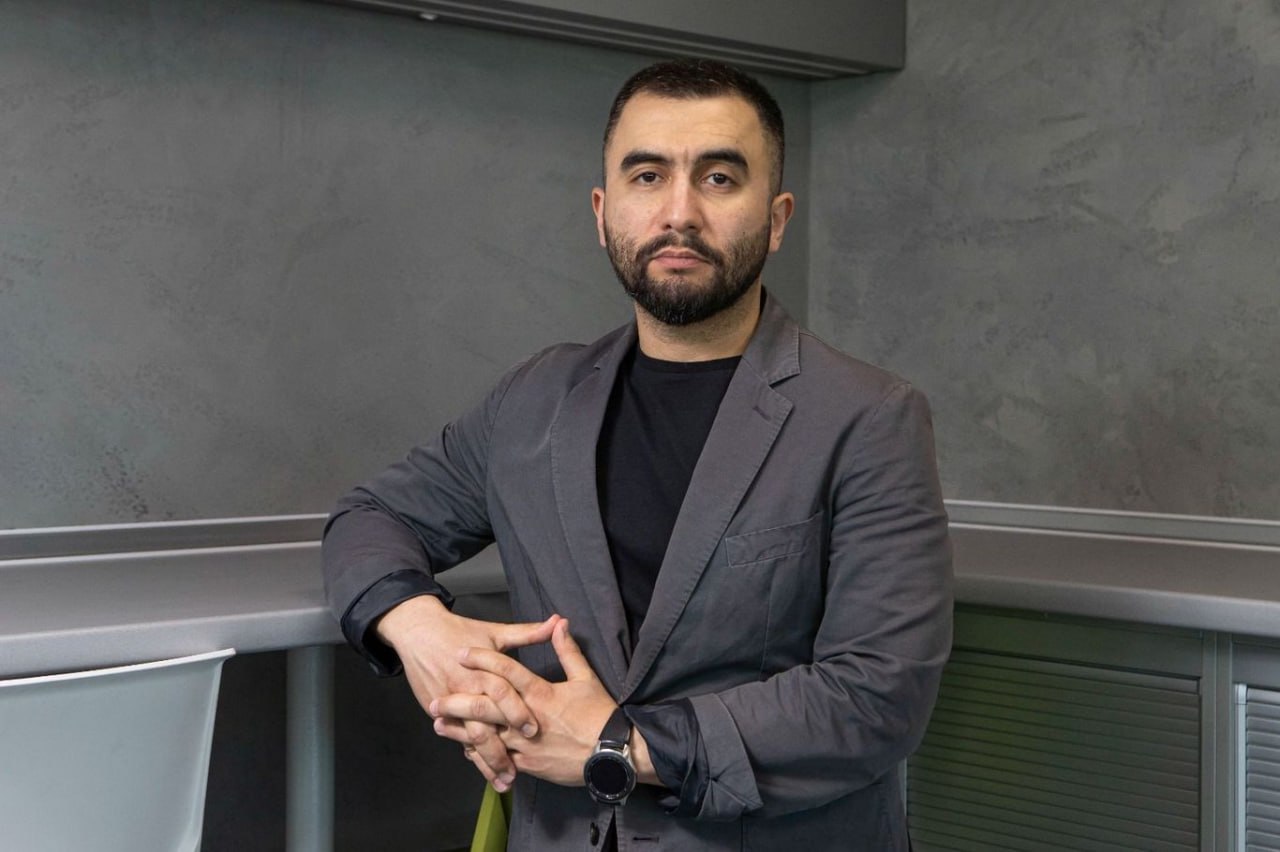 Ілюстрація до публікації «Годували захисників неякісним маслом та молоком»