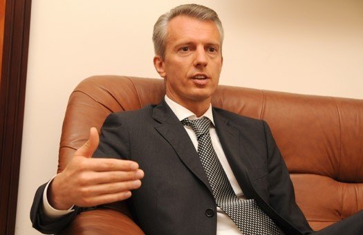 Ілюстрація до публікації «В ексголови СБУ Валерію Хорошковський відібрали незаконно привласнену землю у Канівському районі вартістю 1 500 000 000₴»