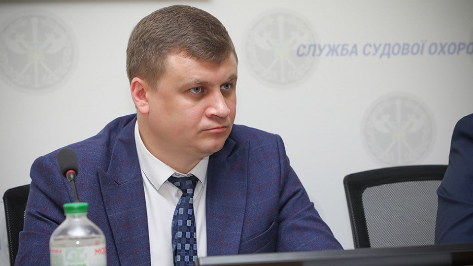 Ілюстрація до публікації «Увага, антикорупціонери та протестувальники з картоном»