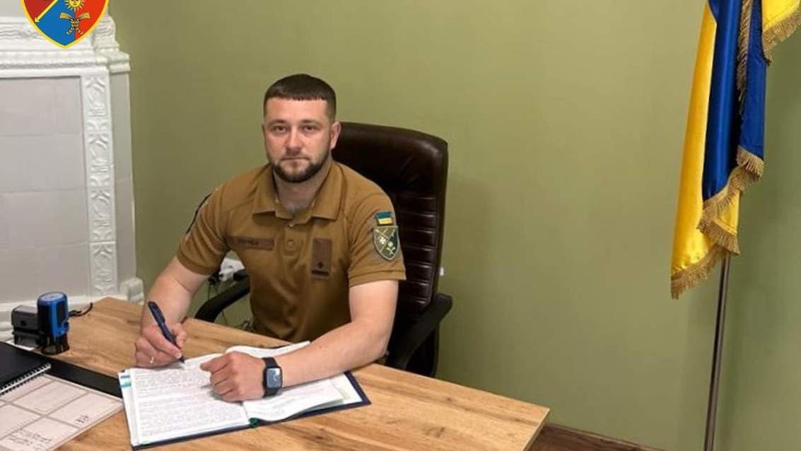 Ілюстрація до публікації «Керівник Хмельницького ТЦК Олександр Фурман оформлює майно на матір»