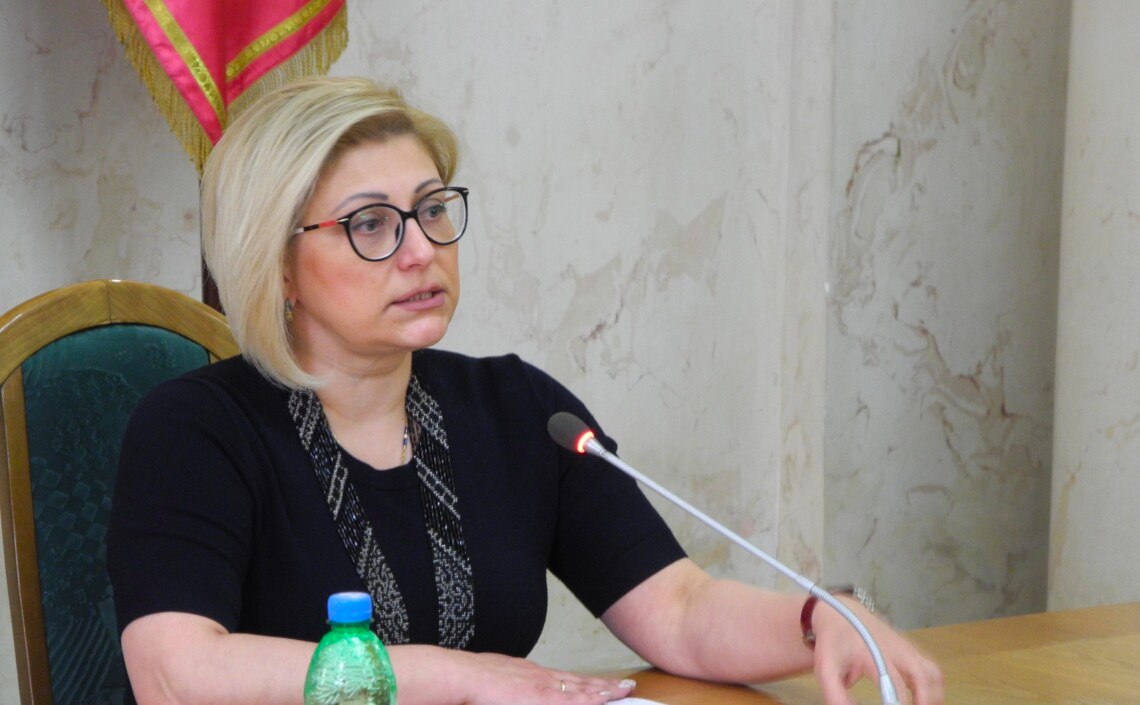 Ілюстрація до публікації «Керівницю апарату Харківської ОВА Вікторію Белявцева викрили у заволодінні 15 200 000₴ при закупівлі харчових продуктів для гуманітарних потреб.»