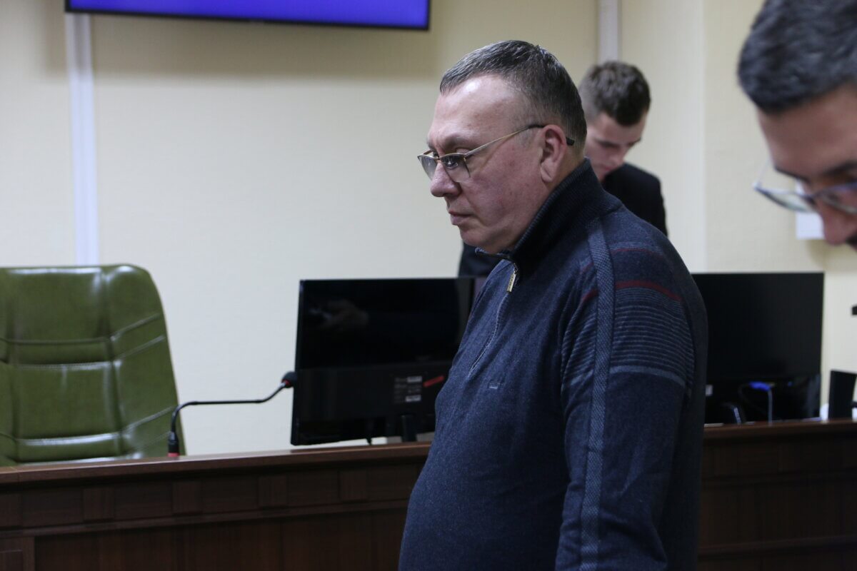 Ілюстрація до публікації «ВАКС/НАБУ/САП знов насрали у голови українцям»