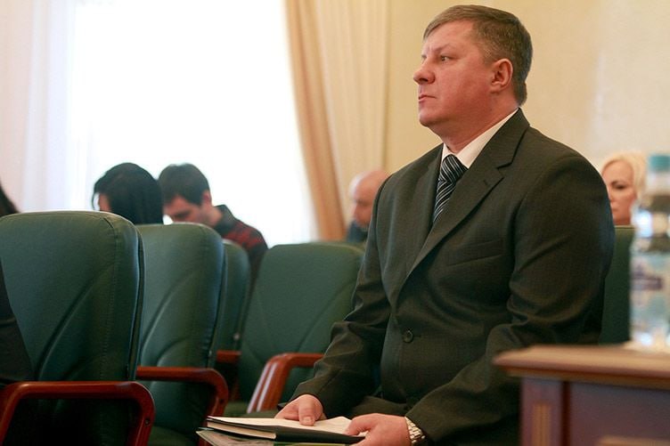 Ілюстрація до публікації «Корупція в Обухівській поліції: хабар від автошахрая та підкуп судді»
