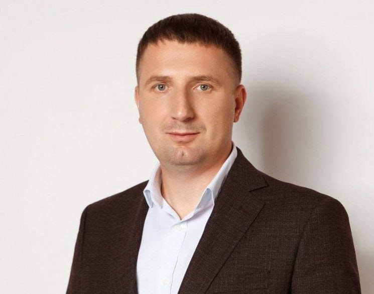 Ілюстрація до публікації «Компанія Avic заробляє мільйони на несертифікованій техніці»