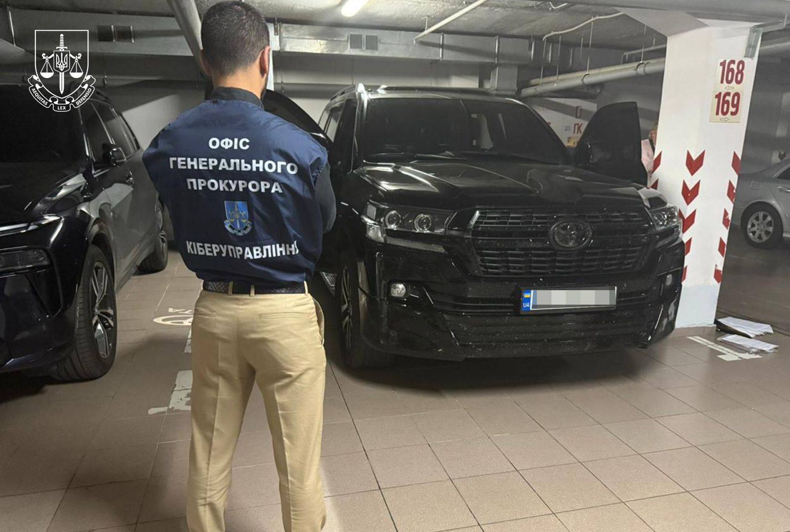 Ілюстрація до публікації «Українські та чеські правоохоронці ліквідували мережу шахрайських кол-центрів. Громадян ЄС ошукали майже на 12 мільйонів гривень»