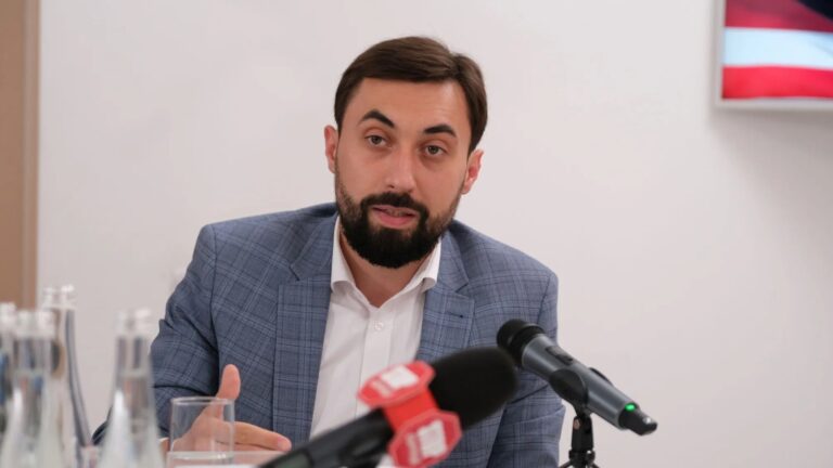 Ілюстрація до публікації «Лобіст ZLOчевського. Кейс нардепа Кабаченко»
