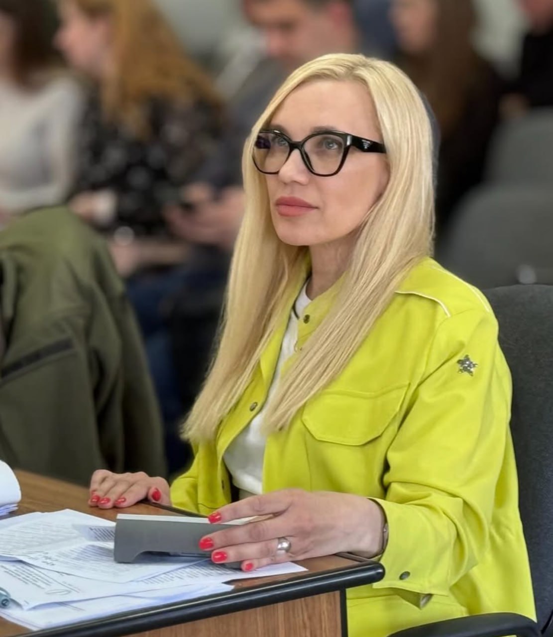 Ілюстрація до публікації «Нагадуємо, що в нас є така собі податкова мілфа Олена Хотенко з Рівного»