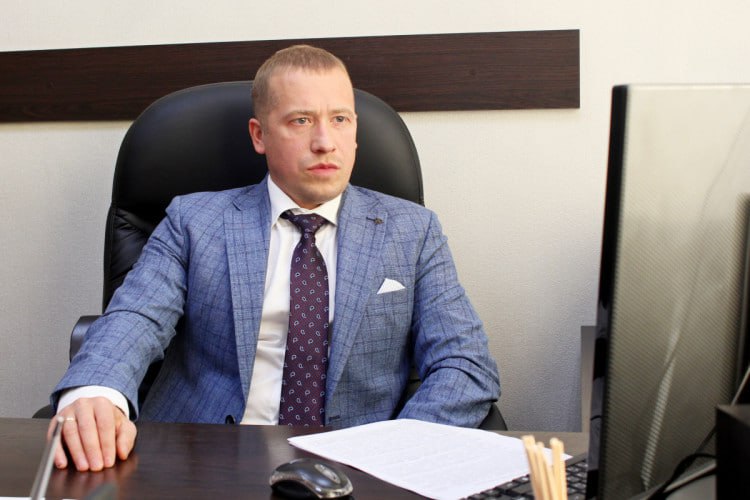 Ілюстрація до публікації «Колишній заст. прокурора Луганщини та кореш Лівочки — Караман Константин Валерійович— перебрався на посаду аж в Ізмаїльський суд Одещини!»