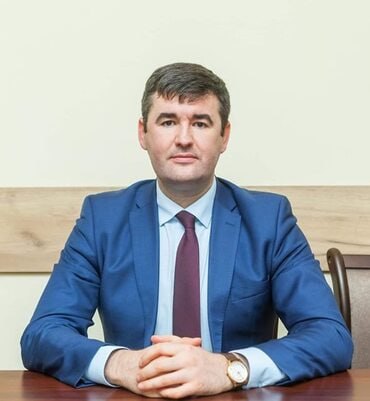 Ілюстрація до публікації «Регіональний координатор центрального міжрегіонального управління Мін'юсту Олександр Свіренюк набув у Черкасах майнові права на квартиру 40,2 кв. м.»