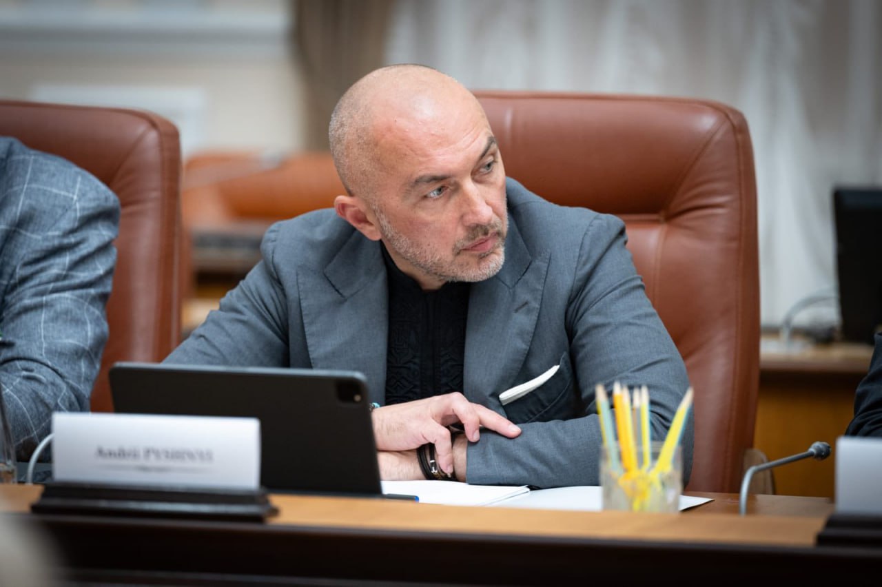 Ілюстрація до публікації «повідомляє: На сьогодні обслуговуванням казино займаються "Альянс Банк", "А Банк", "Акорд Банк", "ЄПБ" та "Оксі Банк"»