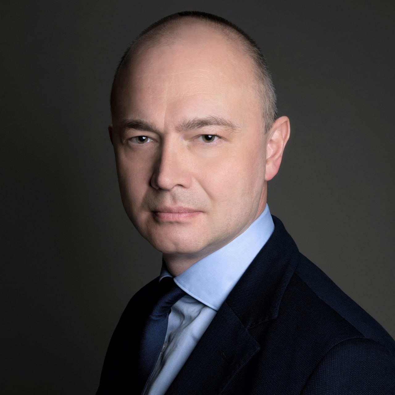 Ілюстрація до публікації «Ексдиректор департаменту НБУ з реєстраційних питань і ліцензування Олександр Завадецький мітить на посаду голови ДСА»
