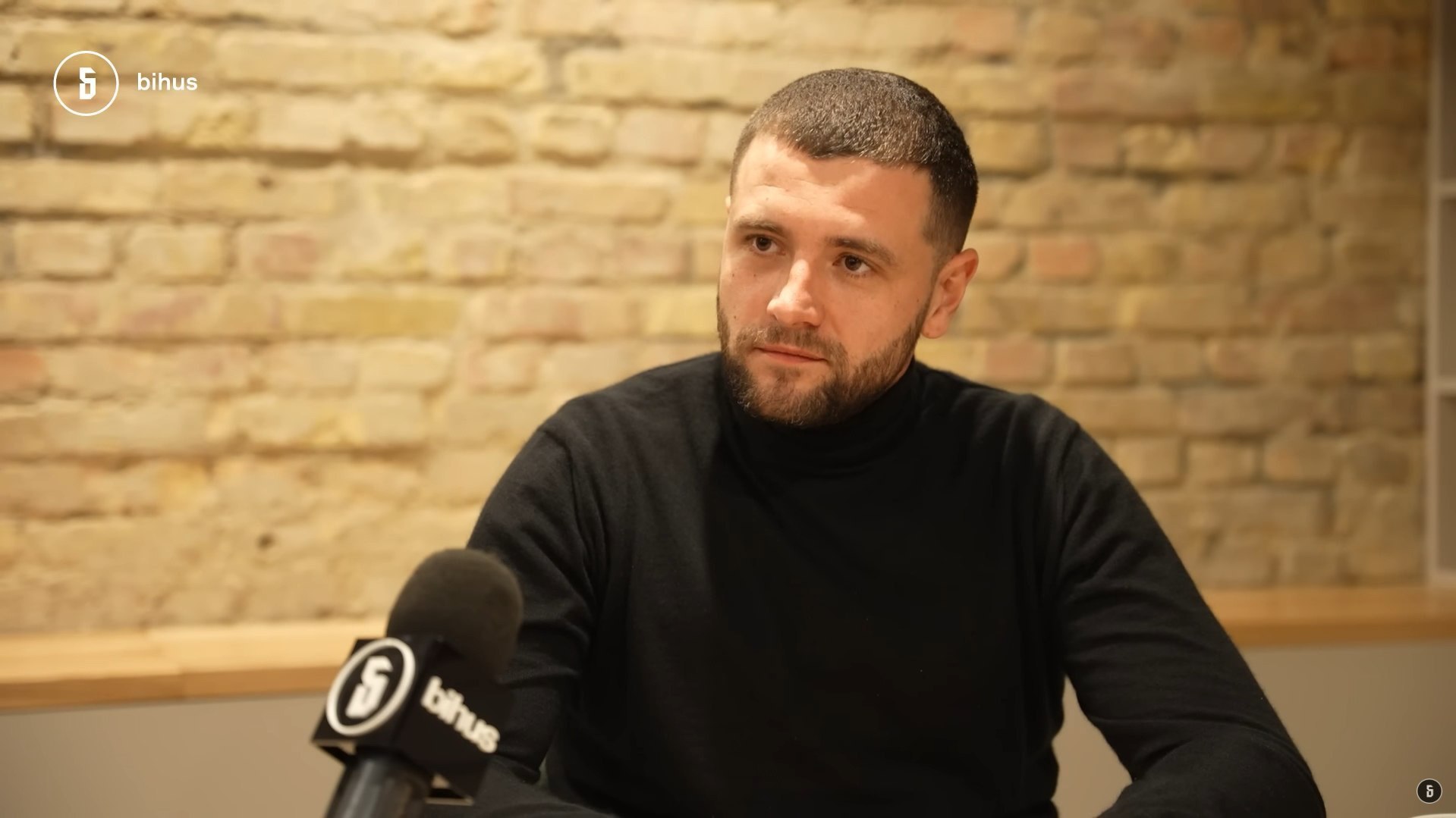 Ілюстрація до публікації «НАБУ і САП викрили організовану групу, яка заволоділа 94 700 000₴ АТ «Укрзалізниця» на закупівлі трансформаторів під час воєнного стану.»
