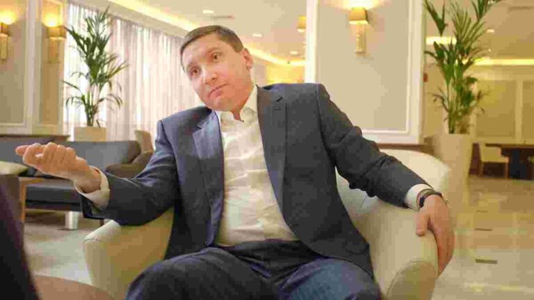 Ілюстрація до публікації «Головне слідче управління Нацполіції розслідує, як власник київського ТРЦ «Гулівер» і мережі «Ельдорадо» Віктор Поліщук під час воєнного стану виїжджав за кордон на підставі…»
