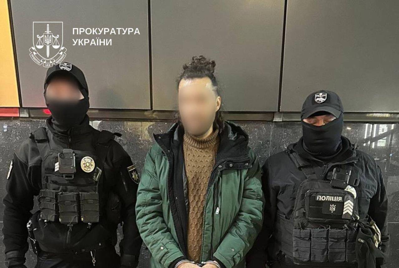 Ілюстрація до публікації «Водія Mercedes Олександра Хілика, який до непритомності побив велосипедиста, затримали за підозрою черезм залишення людини в небезпеці»