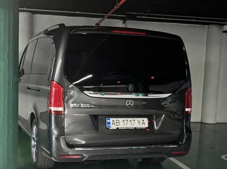 Ілюстрація до публікації «DE LUXE АВТОПАРК ОДЕСЬКОГО ВІЙСЬККОМА БОРИСОВА»