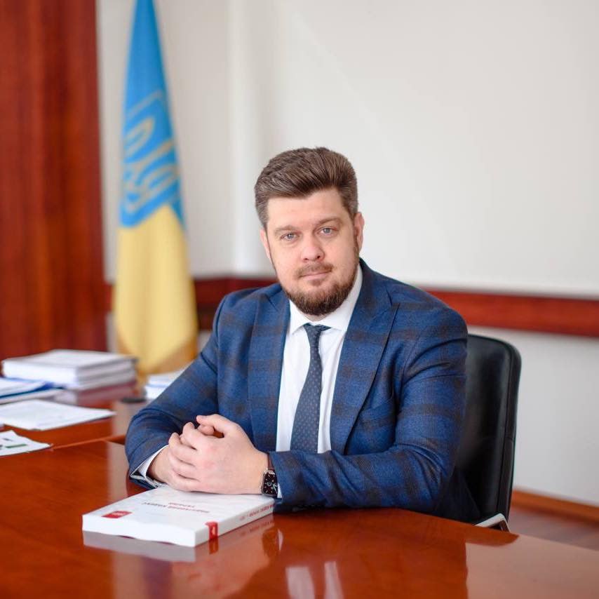 Ілюстрація до публікації «повідомляє: Довірена особа Катрушина по "спілкуванню" з бізнесом — ексзаступник начальника Східного міжрегіонального управління ДПС по роботі з великими платниками податків…»