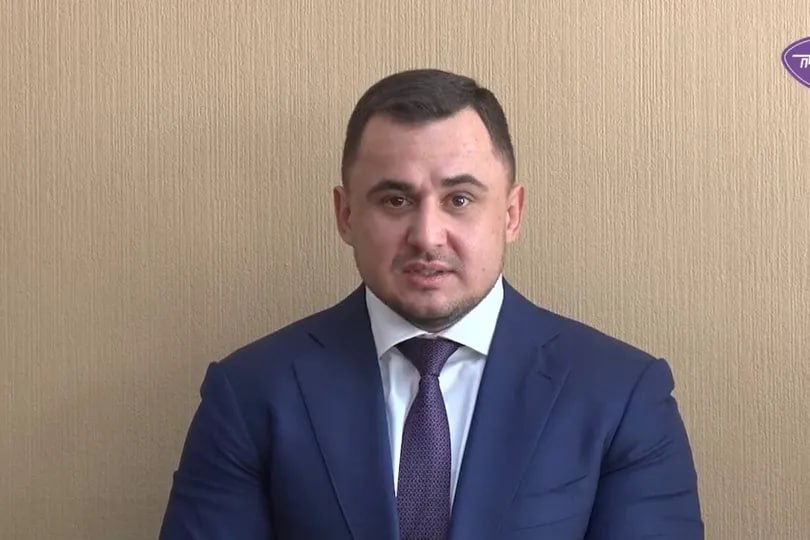 Ілюстрація до публікації «Керівник Павлоградської окружної прокуратури Дніпропетровщини Анатолій Кузьменко, мешкає в елітному закритому комплексі у Дніпрі.»