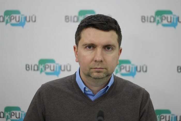 Ілюстрація до публікації «Секретар Дніпровської міської ради Олександр Санжара уже під час повномасштабного вторгнення вивіз приватний літак Piper 28-161 Warrior (2002) за кордон»